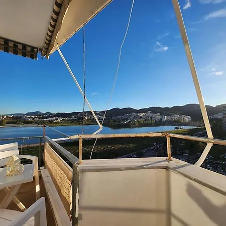Lake View W/ 24 Check In Apartment *